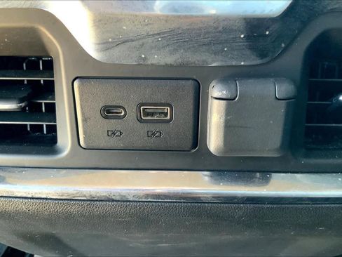 Used 2020 GMC Sierra 2500 SLE w/ SLE Convenience Package image 30