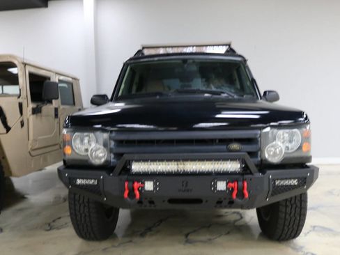 Used 2004 Land Rover Discovery HSE image 2