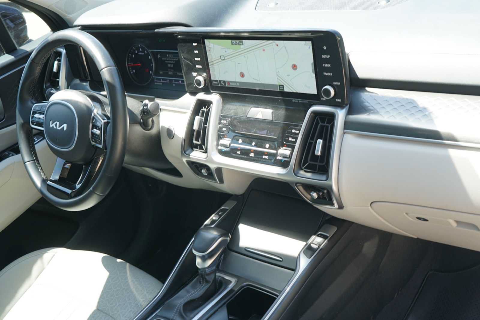 Certified 2022 Kia Sorento S w/ Panoramic Sunroof Package FWD image 26