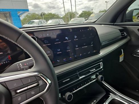 New 2026 Chevrolet Traverse LT w/ Driver Confidence Package FWD image 22