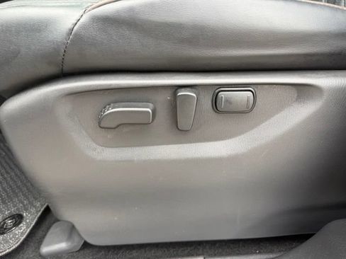 Used 2023 Nissan Armada Platinum w/ Captain's Chairs Package RWD image 28