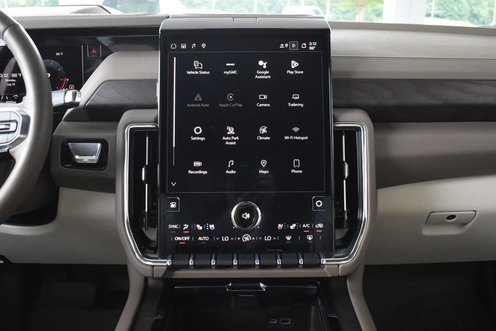 Used 2026 GMC Yukon XL Denali w/ Sun & Power Step Package AWD/4WD image 18