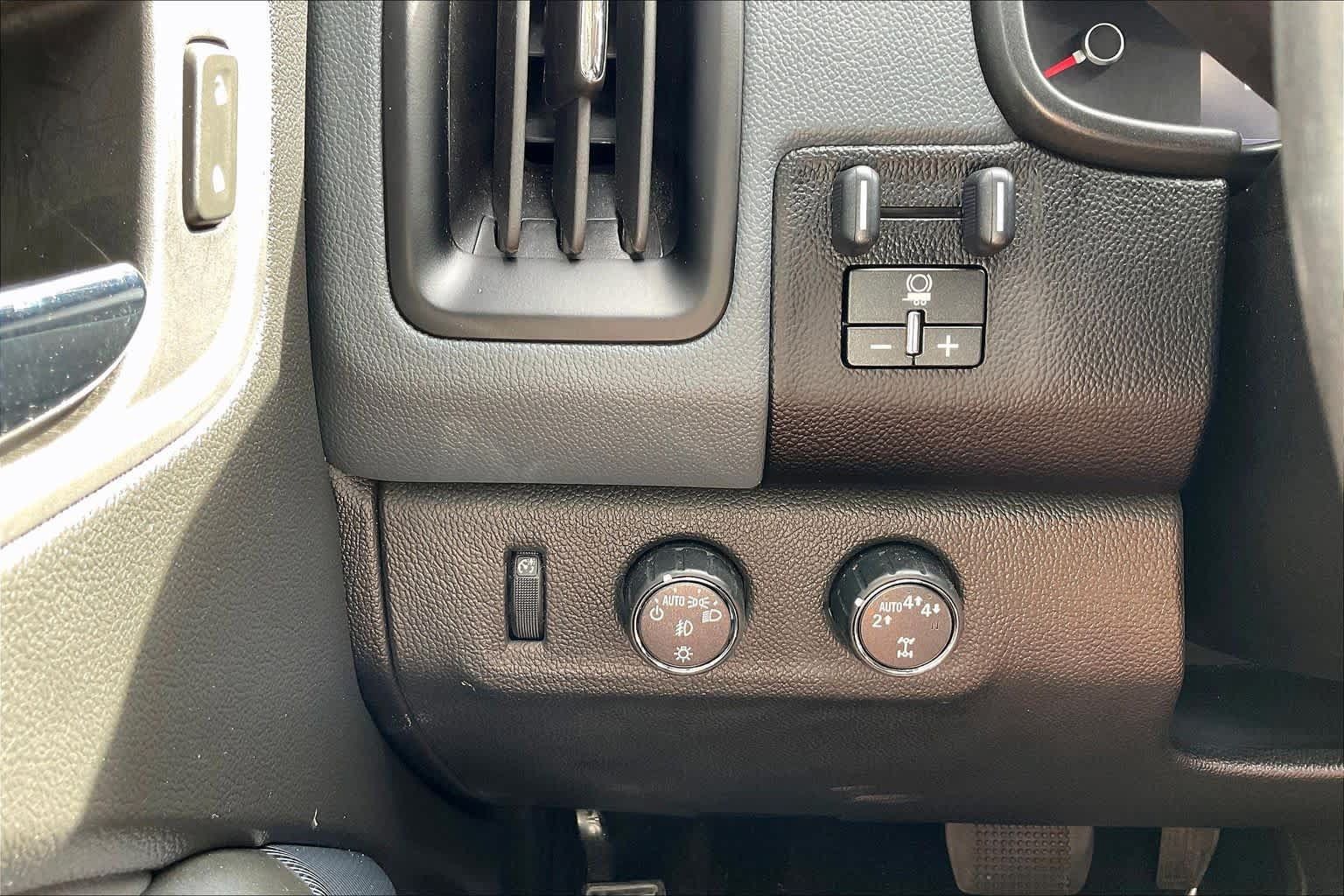 Certified 2020 Chevrolet Colorado Z71 AWD/4WD image 32