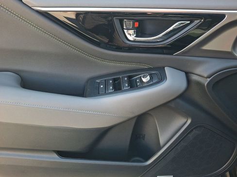 Used 2025 Subaru Outback Onyx Edition XT image 12