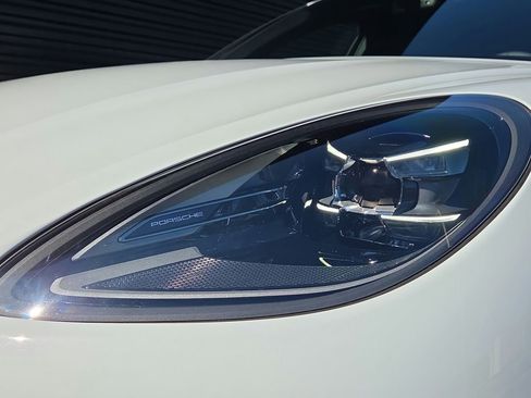 New 2026 Porsche Macan GTS image 25