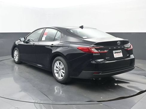 New 2026 Toyota Camry LE FWD image 3