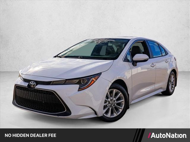 Used 2022 Toyota Corolla XLE FWD image 1