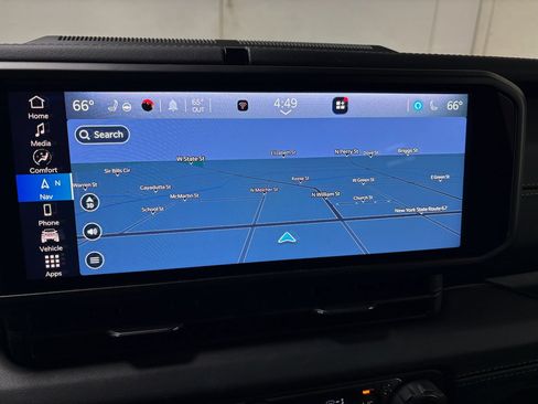 Used 2024 Jeep Wrangler Unlimited Sahara w/ Technology Group AWD/4WD image 19