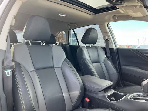 Used 2023 Subaru Outback Onyx Edition image 15