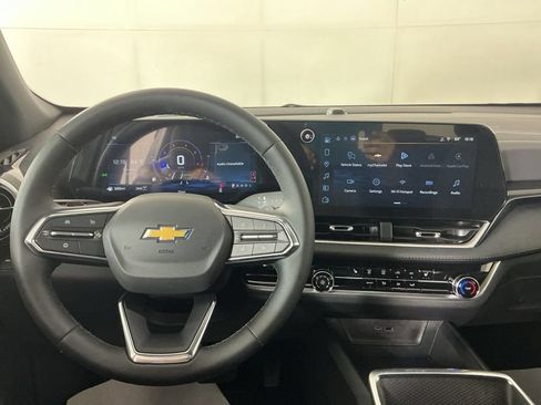 New 2027 Chevrolet Equinox LT w/ Safety and Technology Package AWD/4WD image 16