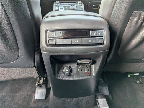 Used 2022 Hyundai Palisade Calligraphy image 18