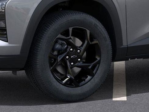 New 2026 Chevrolet Trax LT w/ Driver Confidence Package image 9