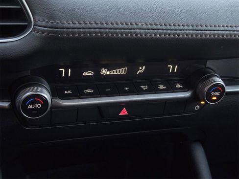 Certified 2025 MAZDA MAZDA3 s image 19