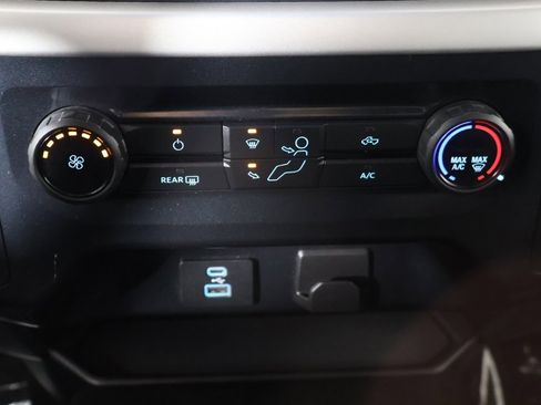 Used 2023 Ford F150 XLT w/ Trailer Tow Package image 45