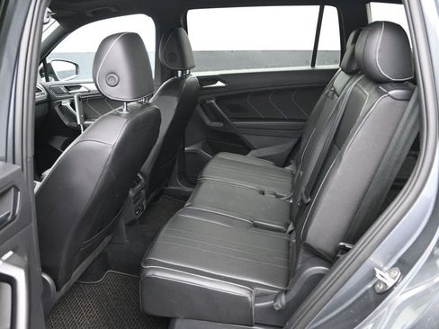 Used 2022 Volkswagen Tiguan SE R-Line image 22