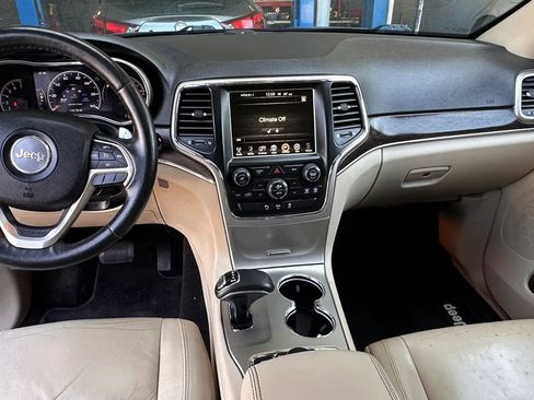 Used 2014 Jeep Grand Cherokee Limited image 21