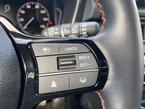 Used 2025 Honda Pilot TrailSport image 27