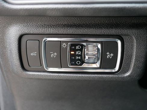 Used 2024 Lincoln Corsair Reserve image 17