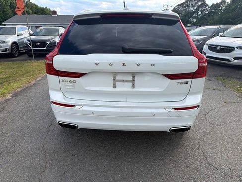 Used 2018 Volvo XC60 T8 Inscription w/ Luxury Seat Package image 10