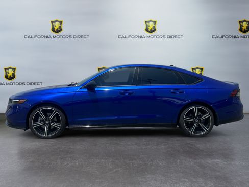 Used 2023 Honda Accord Sport image 2