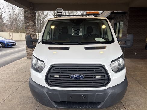 Used 2016 Ford Transit 250 130 Low Roof image 3