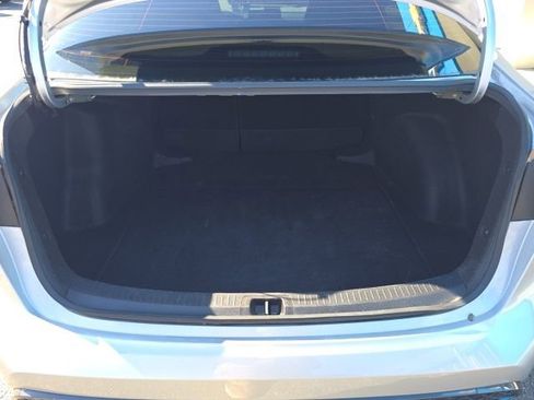 Used 2022 Toyota Corolla SE image 32