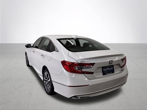 Used 2020 Honda Accord Touring image 11