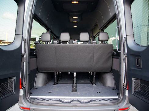 Used 2025 Mercedes-Benz Sprinter 2500 image 22