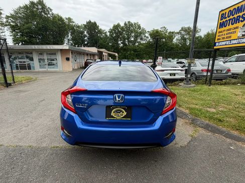 Used 2017 Honda Civic EX image 4