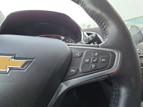 Used 2022 Chevrolet Equinox LT image 12