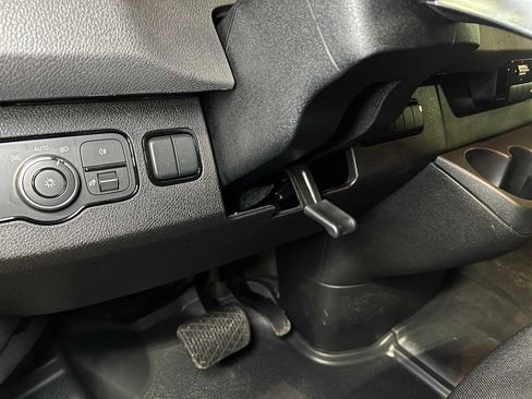 Used 2025 Mercedes-Benz Sprinter 2500 image 25