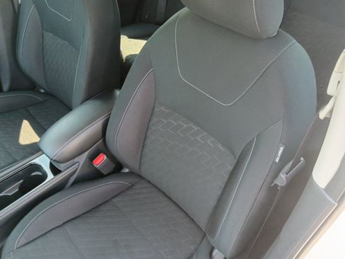 Used 2023 Nissan Kicks SV FWD image 9