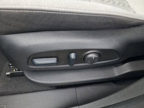 Certified 2023 Chevrolet Equinox LT AWD/4WD image 19