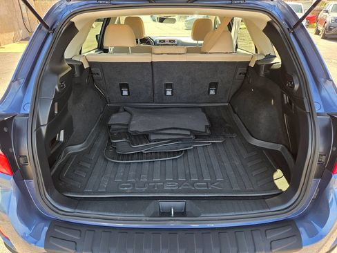 Used 2017 Subaru Outback 2.5i Premium w/ Popular Package #2 AWD/4WD image 10