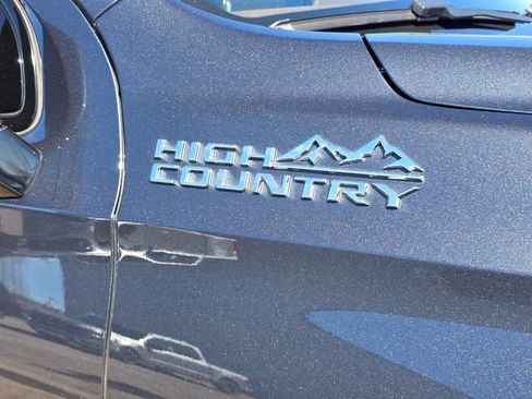 Used 2021 Chevrolet Suburban High Country image 7