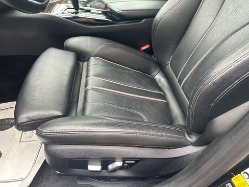 Used 2018 BMW 530i xDrive w/ Premium Package AWD/4WD image 22