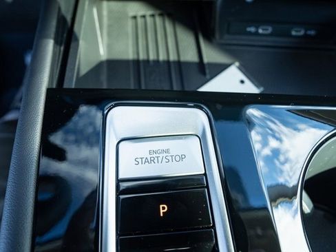 New 2026 Volkswagen Atlas SE image 22