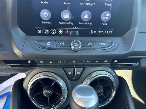 Used 2023 Chevrolet Camaro LT w/ Technology Package image 16