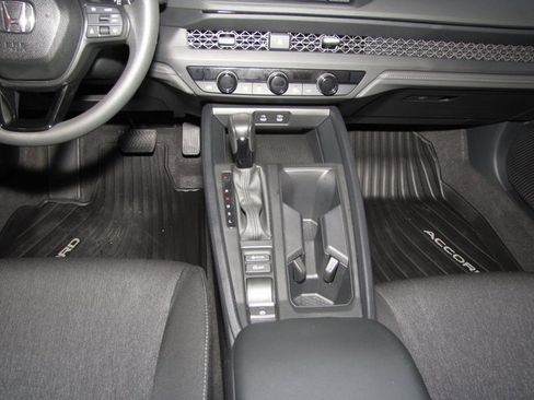 Certified 2024 Honda Accord EX image 15