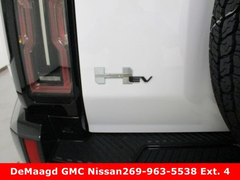 New 2026 GMC Hummer EV SUV image 9