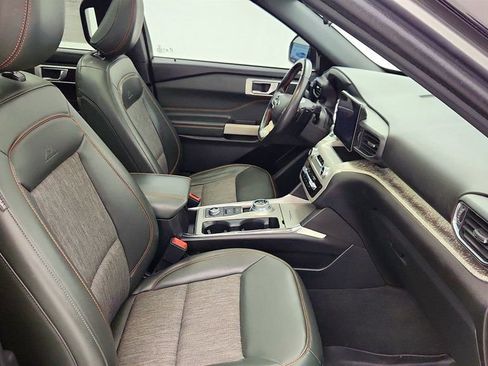 Used 2022 Ford Explorer Timberline image 25