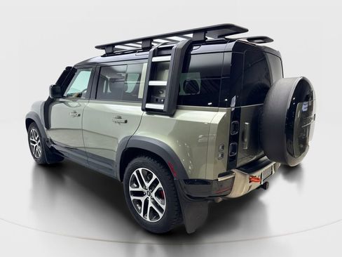 Used 2023 Land Rover Defender 110 X AWD/4WD image 9