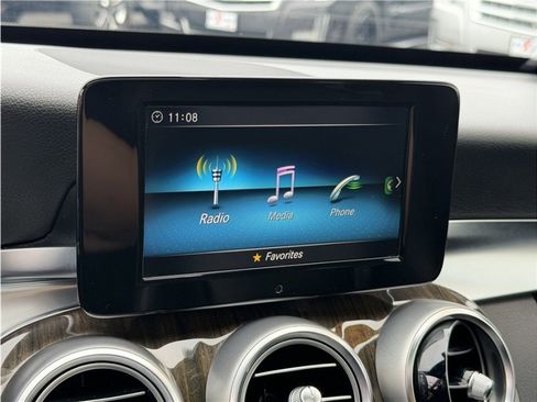 Used 2019 Mercedes-Benz C 300 Sedan image 43