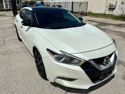 Used 2017 Nissan Maxima SR w/ Midnight Edition image 1