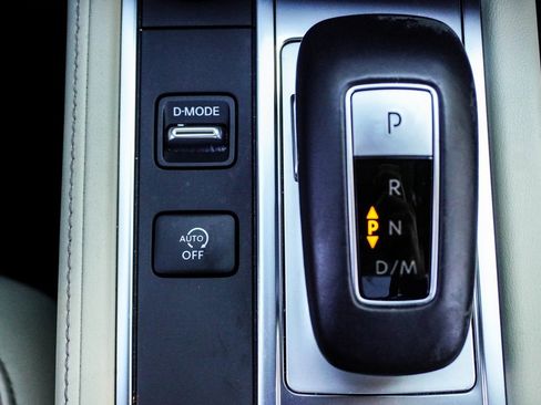 Used 2023 INFINITI QX60 Luxe w/ Cargo Package image 23