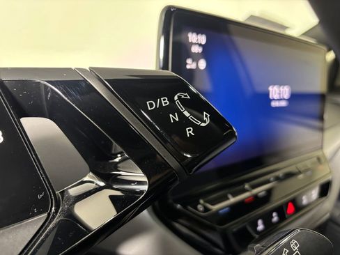 Used 2023 Volkswagen ID.4 Pro AWD/4WD image 21