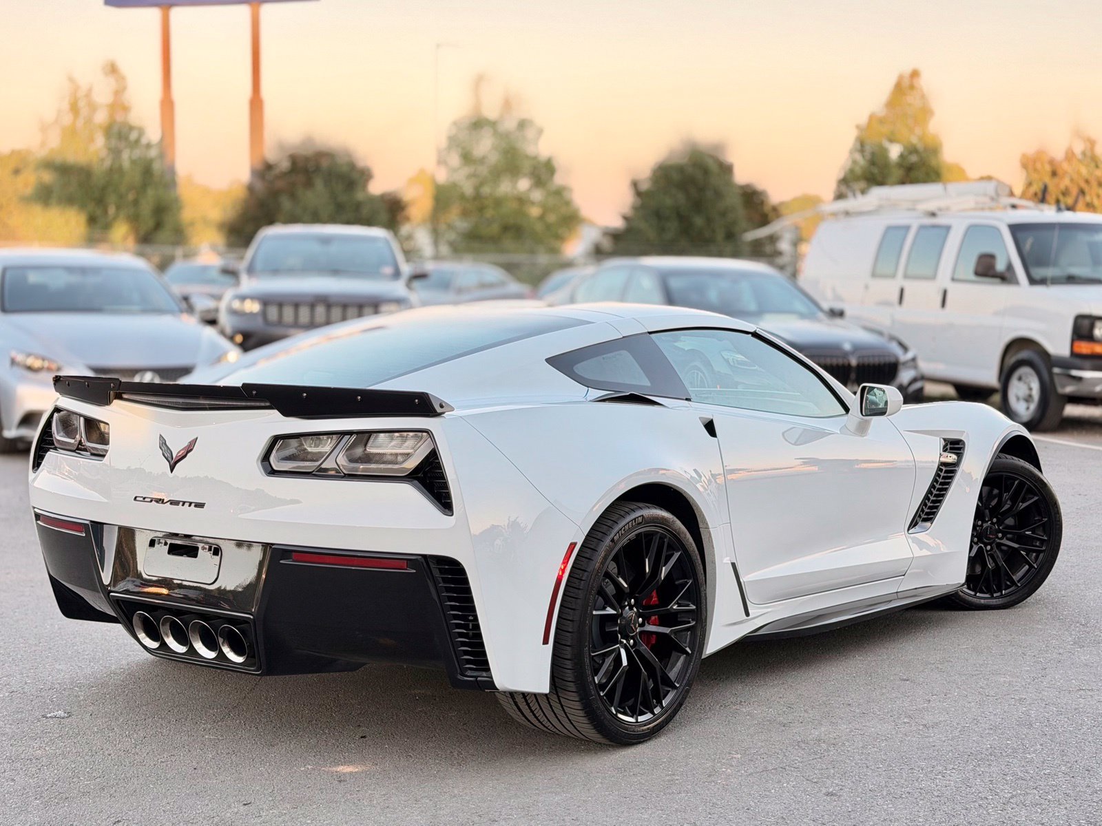 Used 2017 Chevrolet Corvette Z06 w/ Battery Protection Package RWD image 4