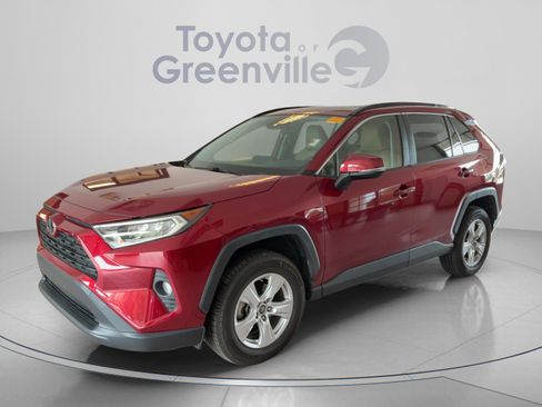 Used 2019 Toyota RAV4 XLE FWD image 1