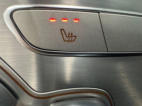 Used 2015 Mercedes-Benz C 300 4MATIC Sedan image 22