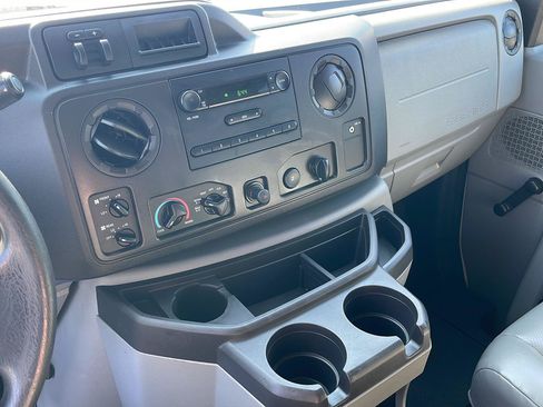 Used 2012 Ford E-350 and Econoline 350 XL RWD image 18